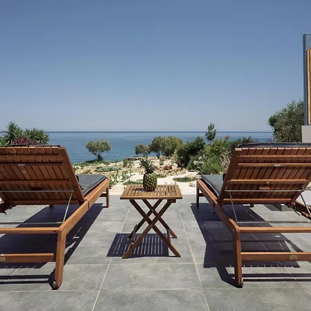 别墅 Terra Petra Luxury - The Seafront Retreat Skinária