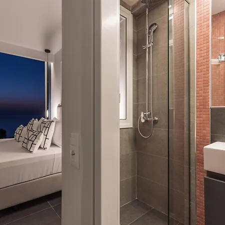 Terra Petra Luxury - The Seafront Retreat Villa Skinaria